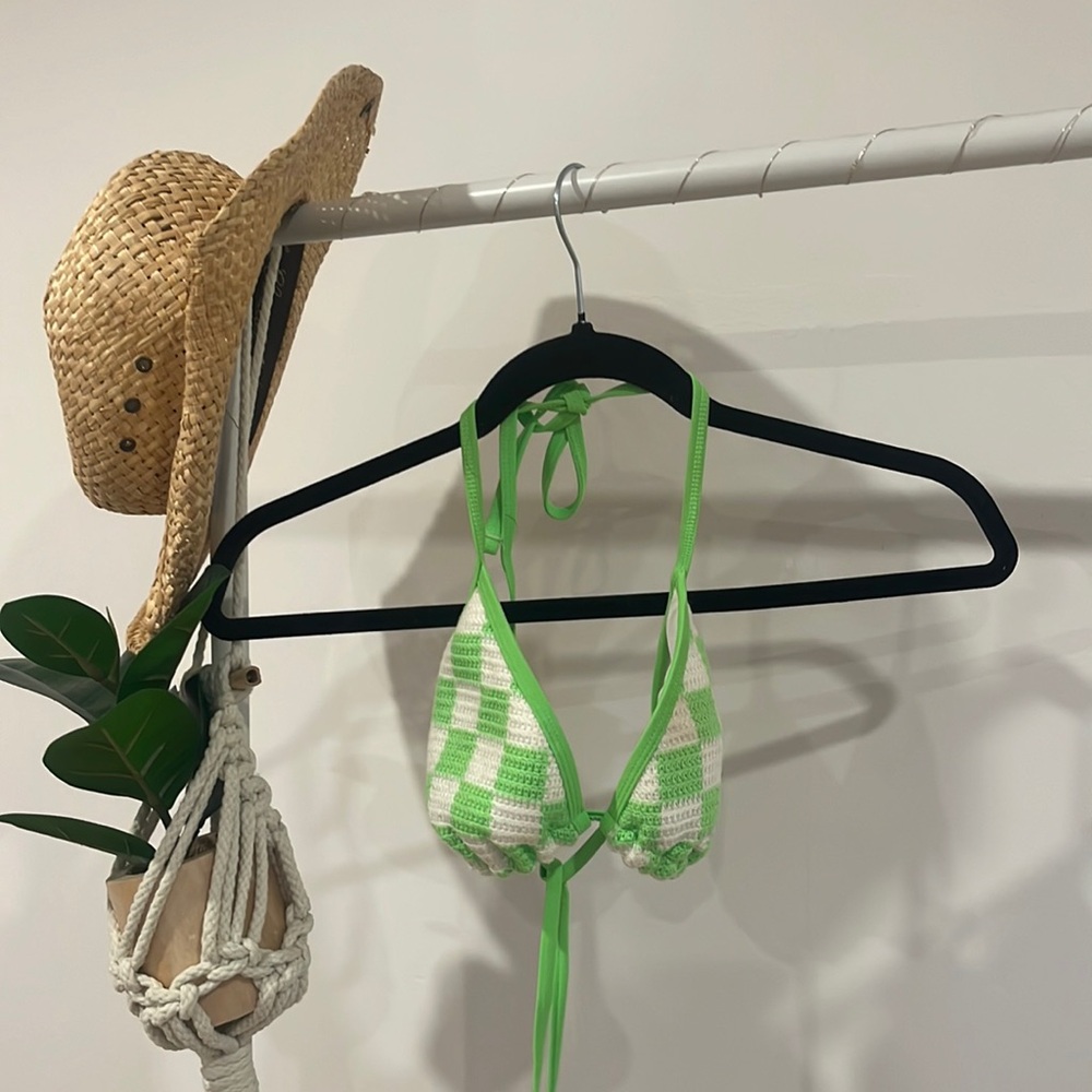 Women’s Medium Bikini Top